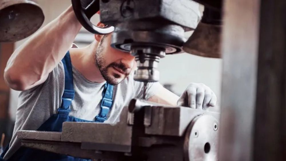 Paradojas de la era de Javier Milei: la econom�a rebot� 4,9% desde 2023, pero el empleo formal sufri� un derrumbe de casi 3%