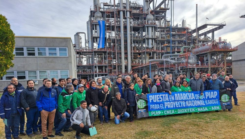 Ante la incertidumbre laboral anuncian un paro por tiempo indeterminado en la Planta Industrial de Agua Pesada