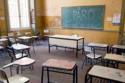 Sin comienzo de clases: Docentes bonaerenses realizan un paro en toda la provincia por mejoras salariales y la restituci�n de los fondos recortados desde Naci�n