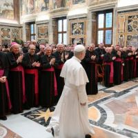 El Papa: Hacer teolog�a juntos para desactivar la l�gica de la resignaci�n y de la indiferencia