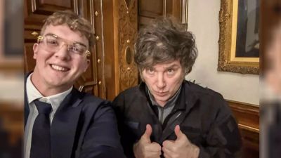 Hallan copias de borradores del supuesto acuerdo entre Milei y el impulsor de $LIBRA