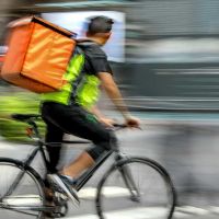 Correa defendi� el proyecto de Kicillof para regular el trabajo en plataformas �con una participaci�n del Estado para verificar los algoritmos y as� proteger a los trabajadores y trabajadoras�