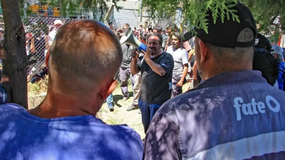 Paro total en f�bricas de neum�ticos: vence la conciliaci�n y el SUTNA lanza una huelga nacional por el conflicto en FATE