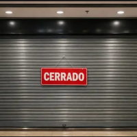 Por la baja en el consumo, el aluvi�n de las importaciones y el contrabando ilegal, cerraron 700 locales de cosm�tica y perfumer�a en los �ltimos 2 a�os