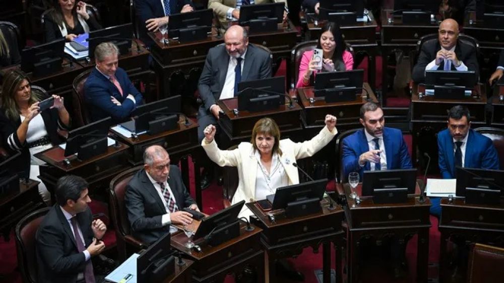 El Gobierno promulg� la reforma laboral: indemnizaciones, vacaciones y l�mites a la actividad sindical