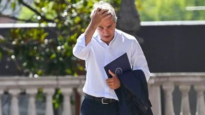 El Gobierno m�s fr�gil, no logra recomponer reservas ni en pesos ni en d�lares