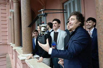 Trabajadores de la CONAE advierten que por el ajuste a la ciencia, el gobierno �m�s que a la Luna nos llevan al subdesarrollo�