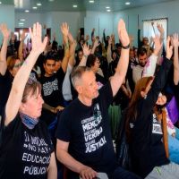 Docentes de Tierra del Fuego paran lunes y mi�rcoles