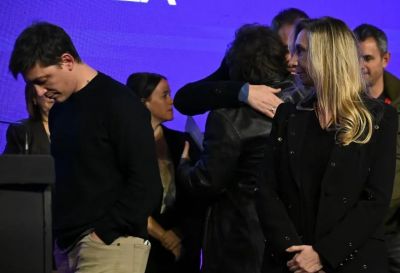 Karina Milei vs. Santiago Caputo: trama y efectos de una guerra que le embarra la agenda al Presidente