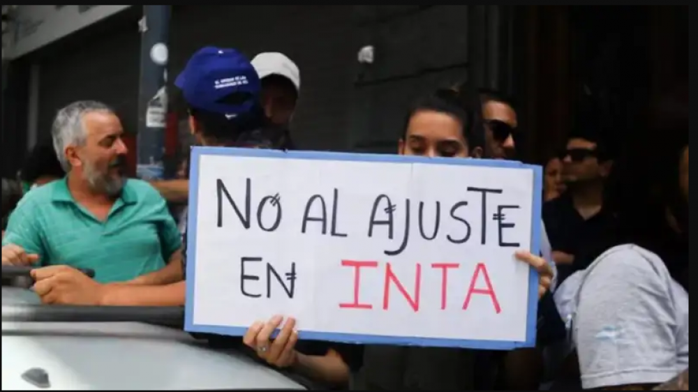 El auge de los retiros voluntarios: la forma de achicar personal que busca esconder la crisis de empleo