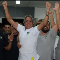 SOEA: fuerte ratificaci�n en las urnas a Daniel Succi, que conducir� el gremio aceitero de San Lorenzo por un nuevo per�odo