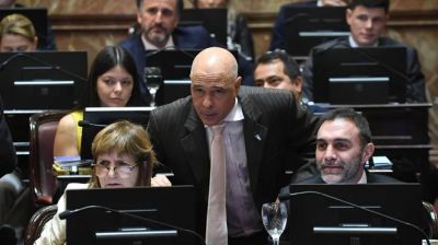 Batalla en el Senado: La Libertad Avanza y el PJ se disputan terreno en las comisiones