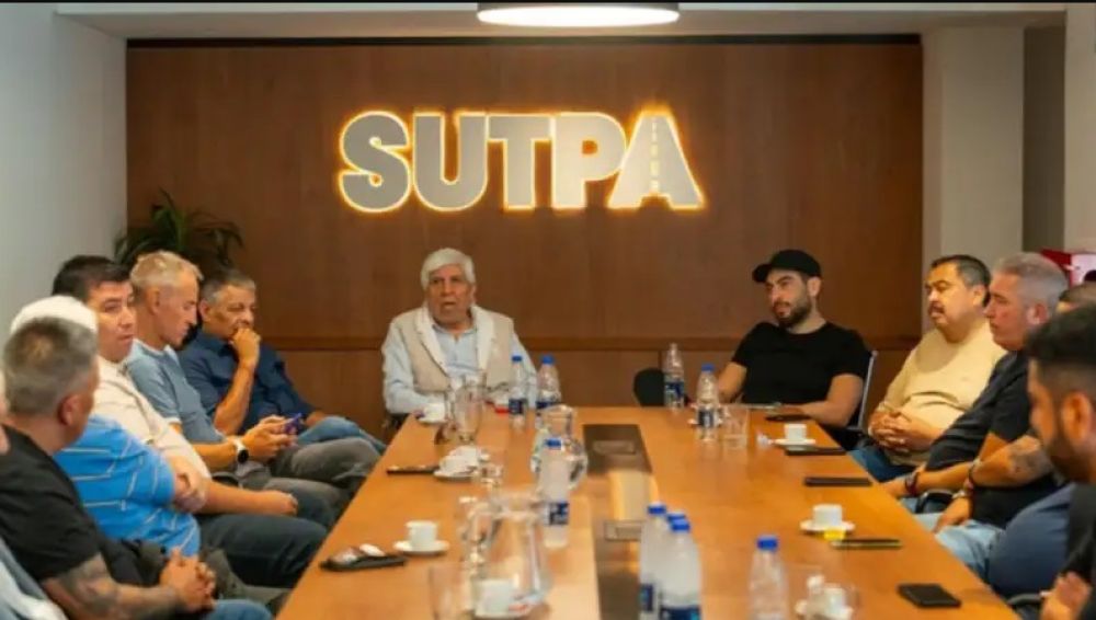 Con Hugo y Facundo Moyano como anfitriones, la CGT y las 62 Organizaciones Peronistas analizaron el impacto de la reforma laboral y el contexto del pa�s