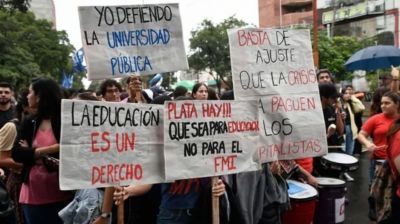 Docentes universitarios inician hoy un paro nacional por una semana y AGD-UBA impulsa otro por tiempo indeterminado