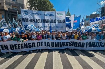 Las universidades p�blicas comienzan una semana de protestas que complica el inicio de clases por la cuesti�n salarial