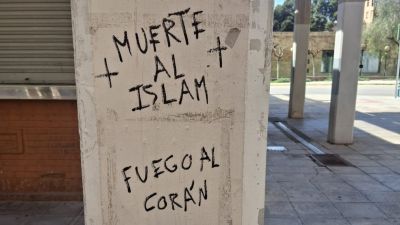 Espa�a: pintadas islam�fobas en Molina de Segura