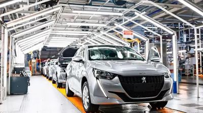 La venta del Peugeot 208 cay� un 41,5% en 2026 y Stellantis volvi� a paralizar la planta de El Palomar