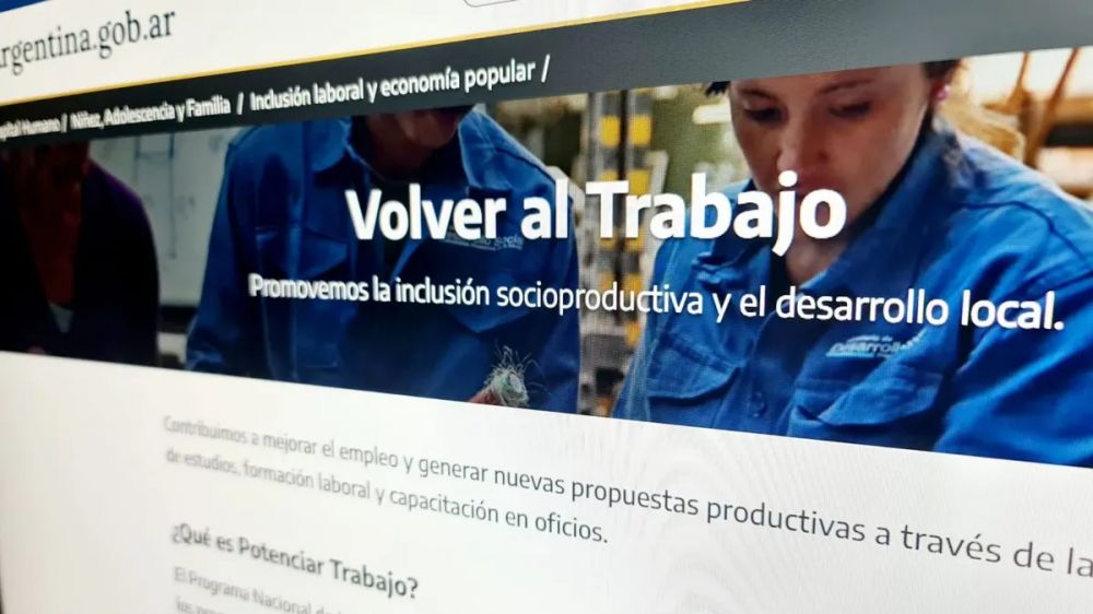 El Gobierno elimina 900 mil planes y los reemplaza por vouchers de capacitaci�n