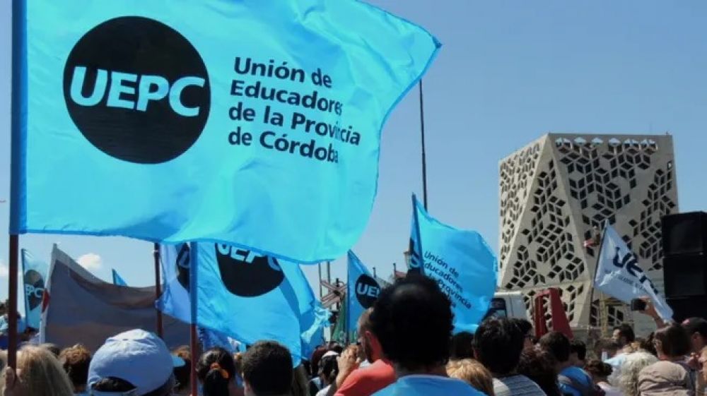 Paritarias docentes: el malestar estalla en provincias aliadas a Javier Milei