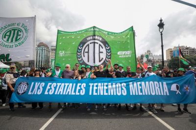 ATE moviliza ma�ana a Plaza de Mayo a 50 a�os del golpe c�vico militar