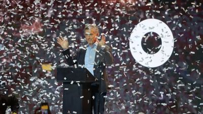 Pegar para negociar: sin candidato propio, Macri debate el futuro del PRO