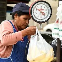 Cada vez alcanza menos: la AUH ya no cubre ni la mitad de los alimentos b�sicos