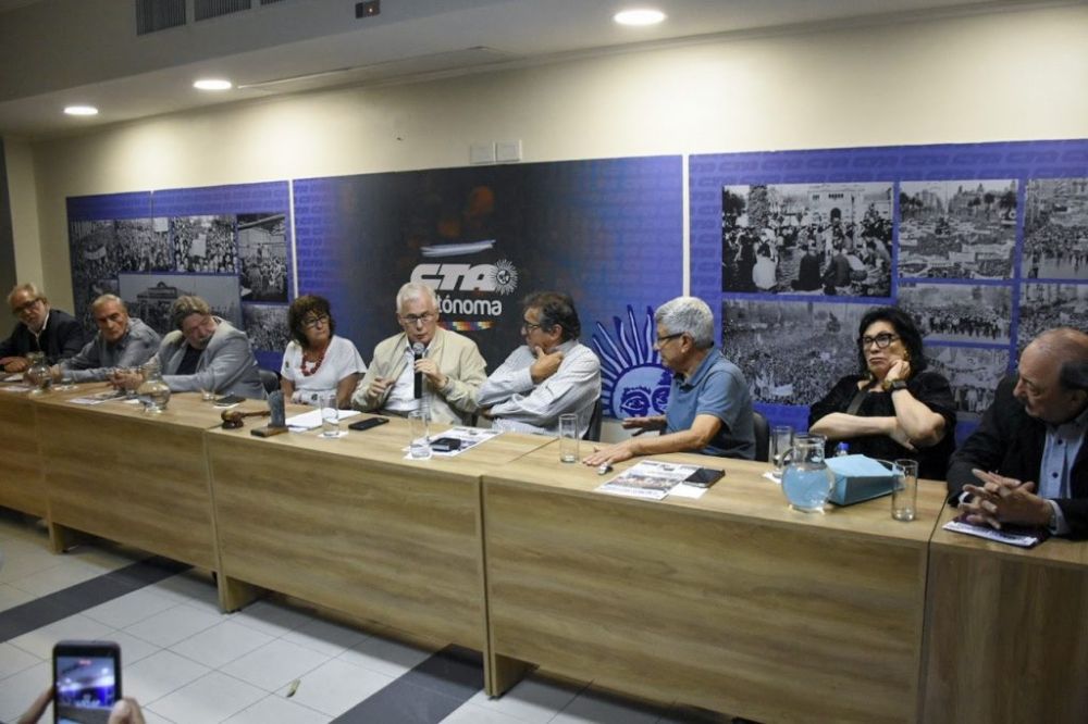 Las dos CTA homenajearon al juez Baltasar Garz�n a 50 a�os del golpe genocida