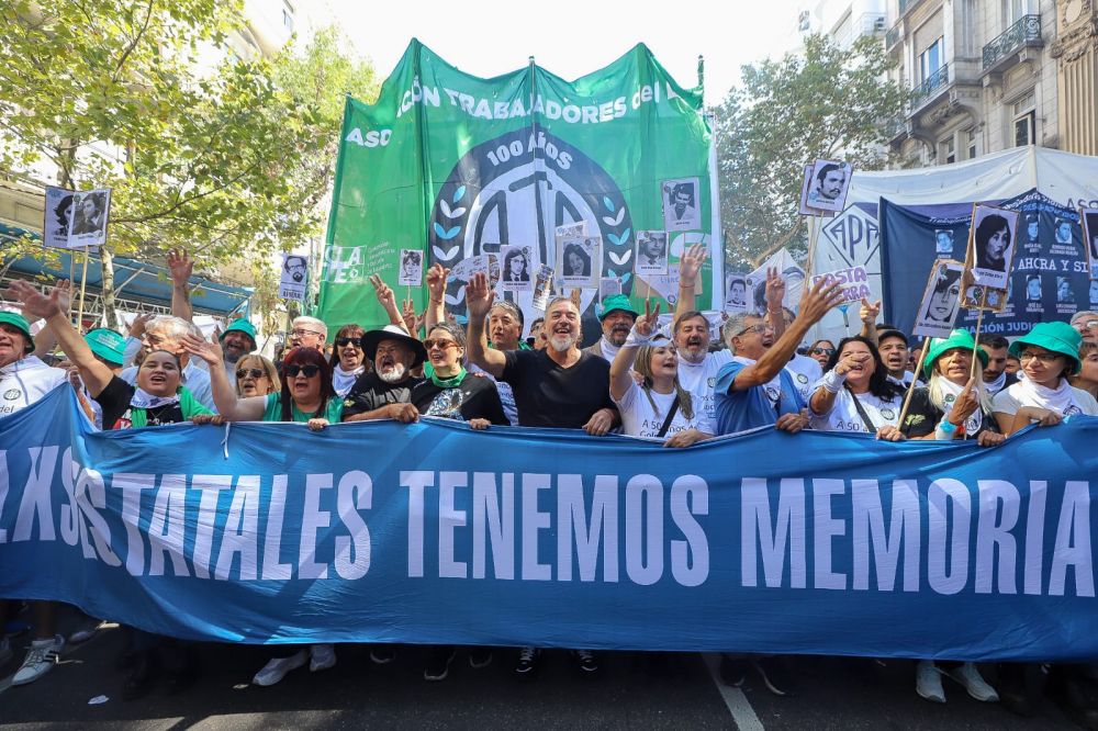 ATE march� a Plaza de Mayo a 50 a�os del inicio de la dictadura genocida