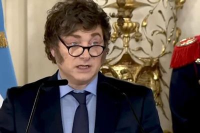 Docentes universitarios denuncian 16 meses de ca�da salarial y advierten por el deterioro del sistema