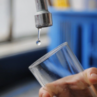 Fuga en acueducto dej� sin agua a barrios de la zona Oeste de Posadas