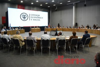 El gobernador Su�rez encabez� la apertura del Consejo Econ�mico y Social