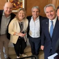 La hiperactividad de Adorni no logra ordenar la hoja de ruta legislativa y se demoran los proyectos