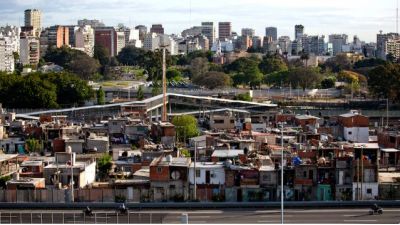 �Seguir� bajando la pobreza en 2026?: cu�les los datos que ponen en duda la continuidad de la tendencia descendente