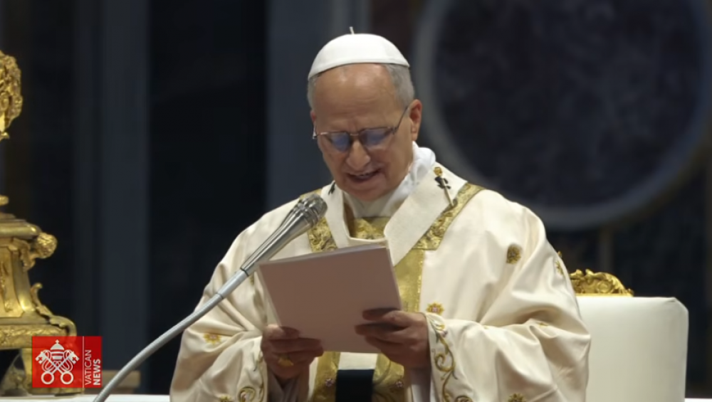 Le�n XIV, primera Misa Crismal: se evangeliza con humildad sin imponer, 