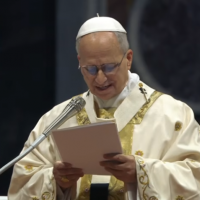 Le�n XIV, primera Misa Crismal: se evangeliza con humildad sin imponer, 