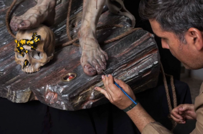 Escultor de arte religioso en la Semana Santa en Espa�a: 