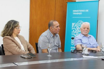 Importante reuni�n entre el Sindicato de Serenos de Buques y el ministro de Trabajo bonaerense para recuperar la actividad tras el decreto de Milei