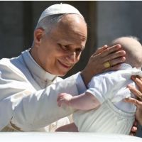 El Papa Le�n XIV explica que la santidad no se puede reducir a �un compromiso �tico�