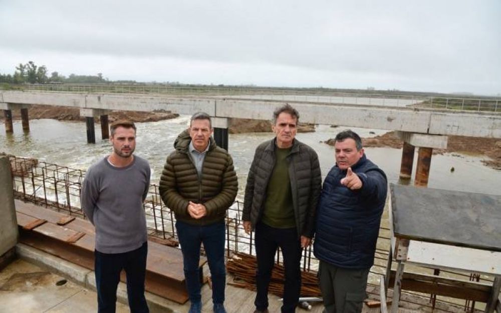 Roque P�rez: Katopodis supervis� obras clave en la cuenca del Salado