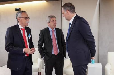 Mario Lugones y Luis Caputo se reunieron en medio de los reclamos por las deudas del PAMI con prestadoras