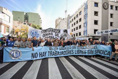 La CGT vuelve a marchar por el D�a del Trabajador