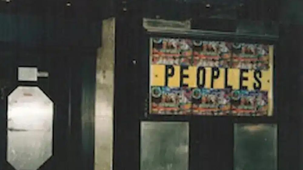 Bilbao: la antigua discoteca 'People�s' de Basauri se convierte en la mayor mezquita de Bizkaia