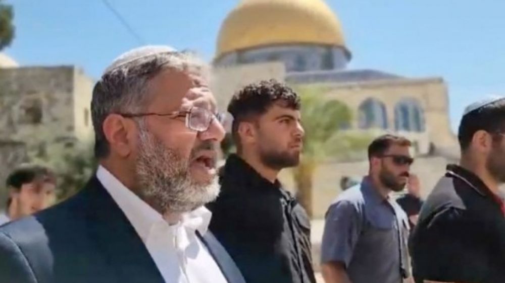 El Ministro israeli de Seguridad Nacional vuelve a asaltar la mezquita de Al-Aqsa