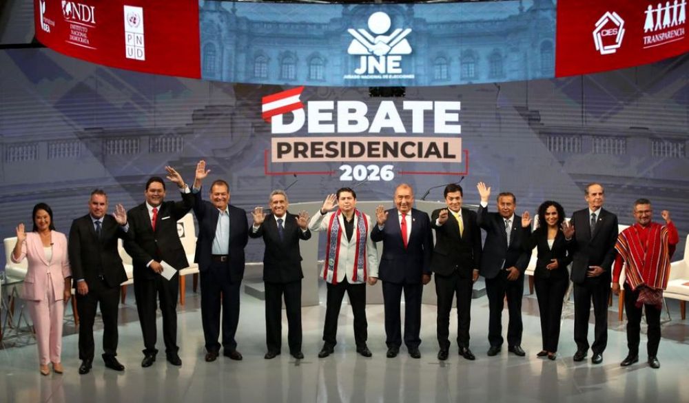 Fujimori ir� a segunda vuelta con otro candidato por decidir en medio de un caos log�stico electoral