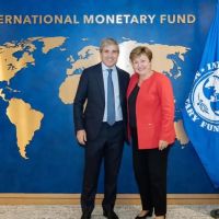 Caputo viaja a Washington en busca de d�lares frescos mientras crece la deuda con el FMI y se incumplen metas clave