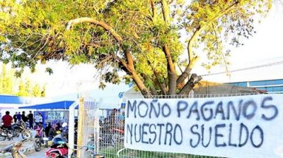 Trabajadores de Mo�o Azul aceptaron que les recorten hasta el 30% del salario para garantizar la 