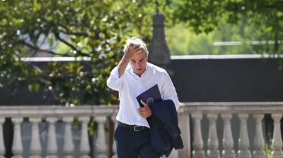 Manos de tijera: la trampa de Toto Caputo