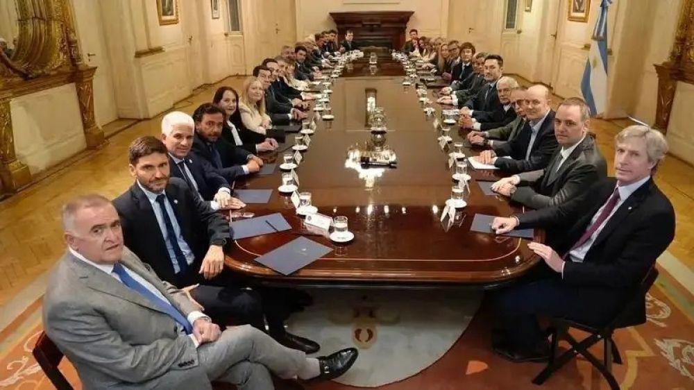 Crece la desesperaci�n entre los gobernadores por la crisis