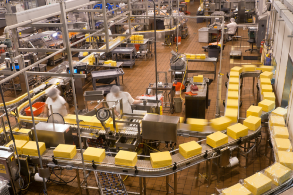 IA en la industria: tecnolog�a que avanza y empleo en juego