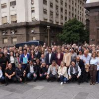 Intendentes peronistas marcharon a Casa Rosada por el aumento de nafta y las obras paralizadas